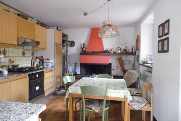 圣罗马诺-因加尔法尼亚纳半独立房屋