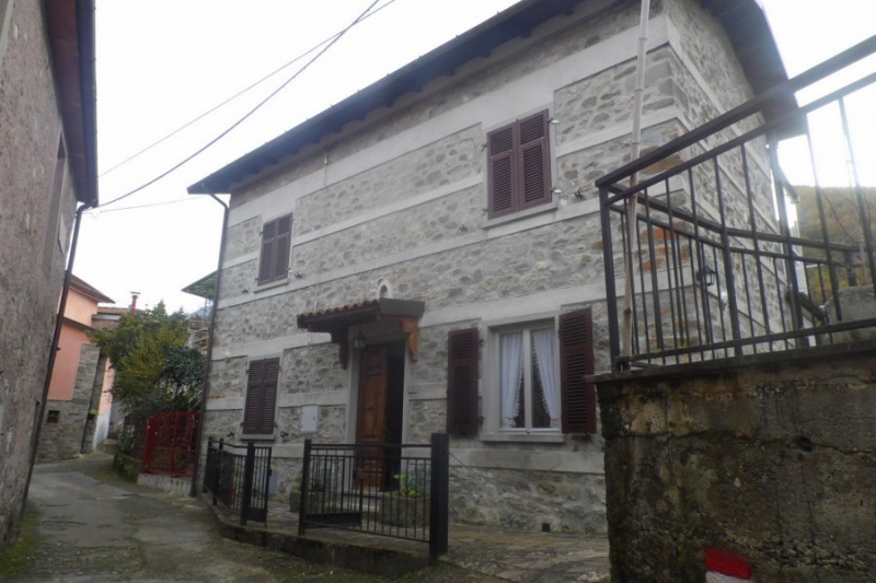 Casa en Casola in Lunigiana