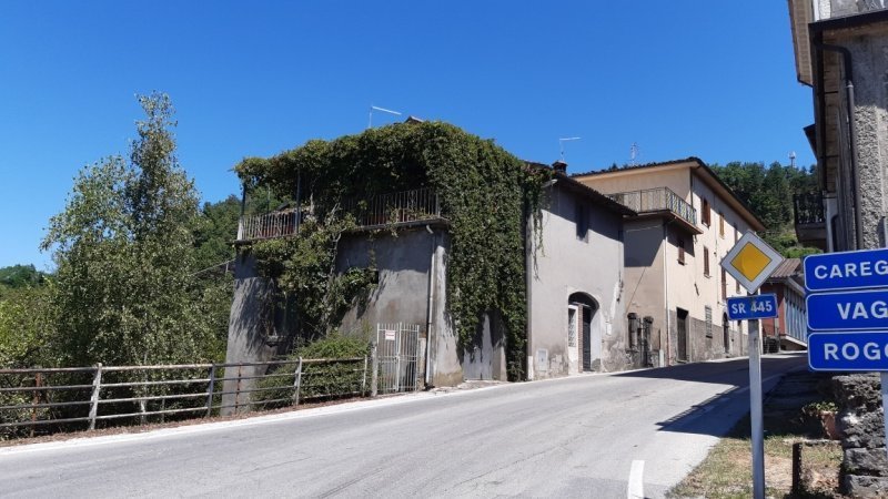 Country house in Camporgiano