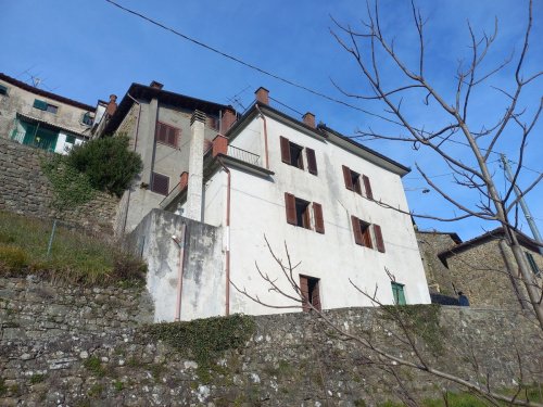 Vrijstaande woning in Bagni di Lucca