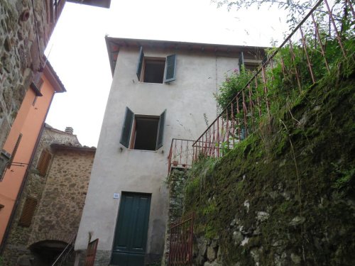 Doppelhaushälfte in Bagni di Lucca