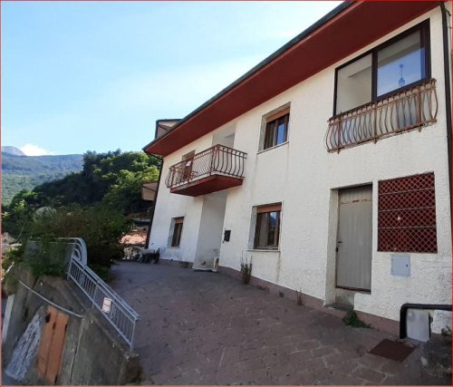 Detached house in Vagli Sotto
