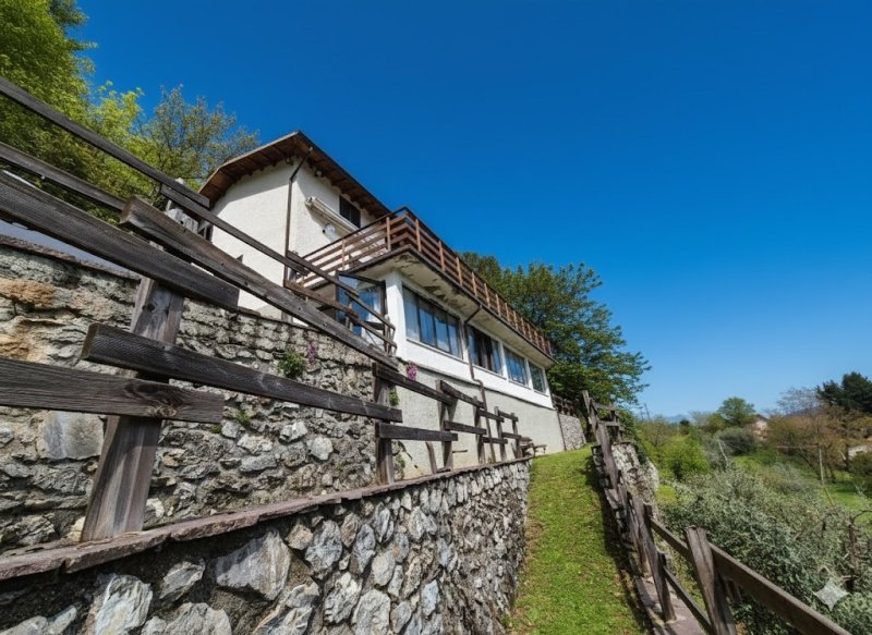 Вилла в Fabbriche di Vergemoli