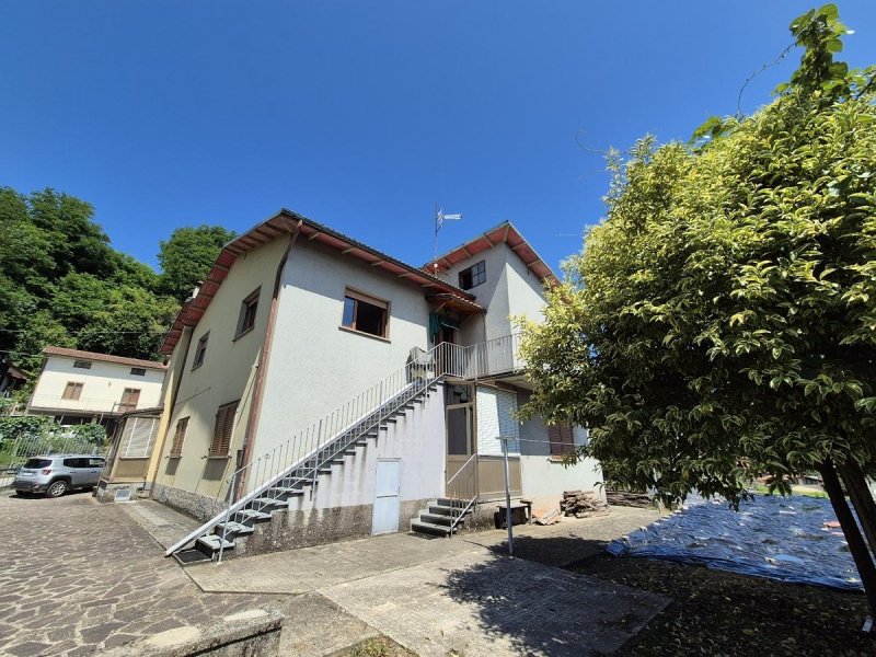 Maison jumelée à Castelnuovo di Garfagnana