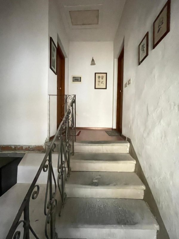 Apartment in Barga