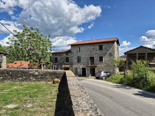 Maison jumelée à Piazza al Serchio
