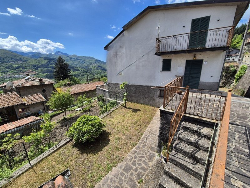Casa di campagna a San Romano in Garfagnana