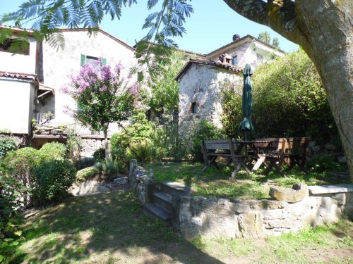 Hus på landet i Fosciandora