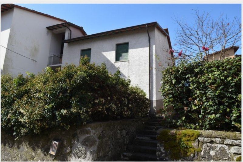 Maison individuelle à Camporgiano