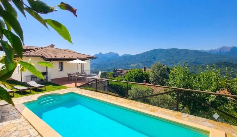 Villa in Castiglione di Garfagnana