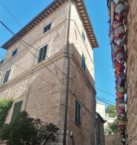 Teto/Chão em Spello