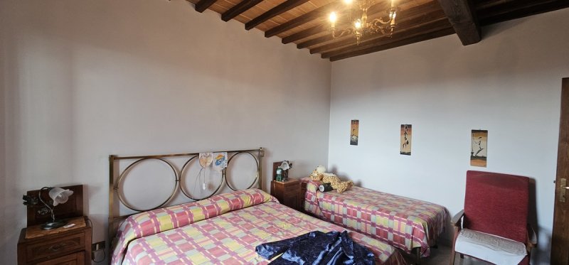 Apartamento independente em Trevi