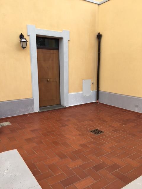 Self-contained apartment in Piombino