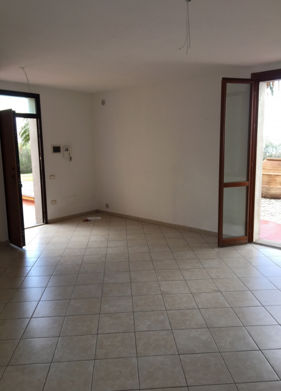 Self-contained apartment in Piombino