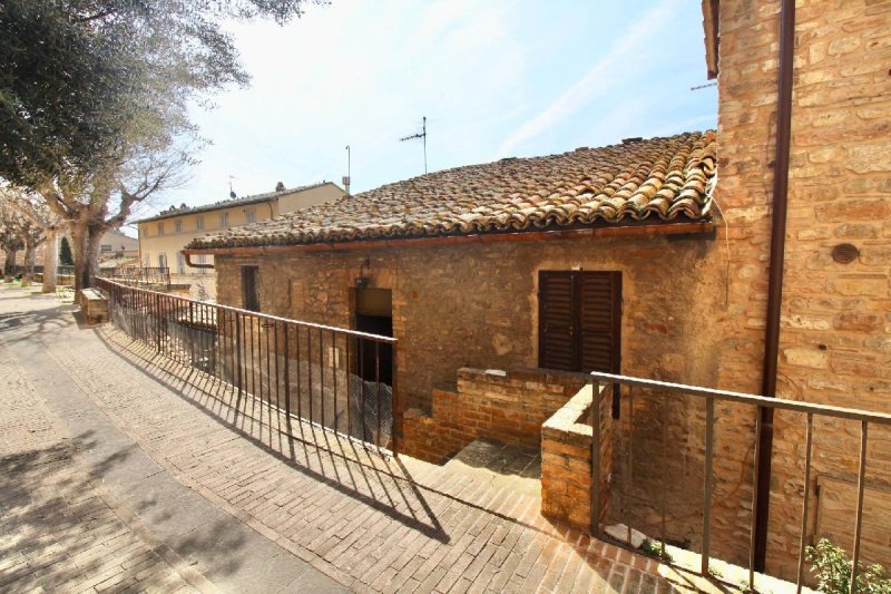 Casa semi-independiente en Asís