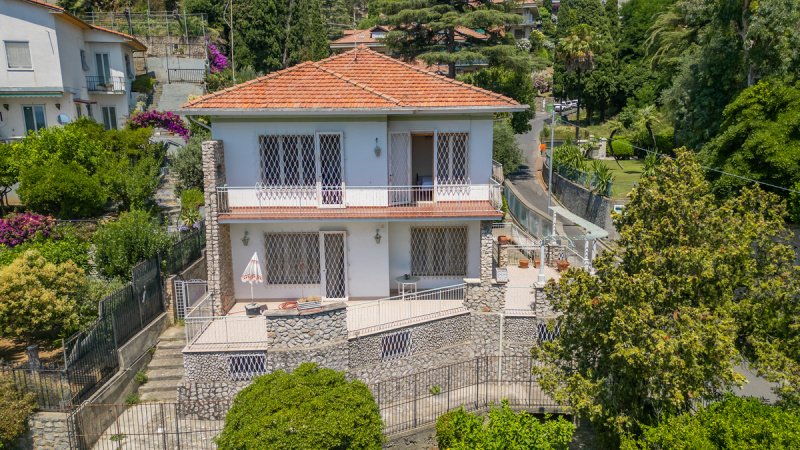 瓦莱克罗夏别墅