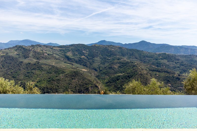 Villa a Dolceacqua