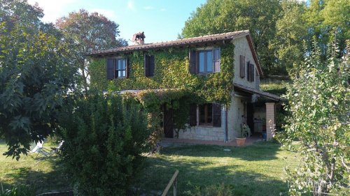 蒙特卡斯泰洛-迪维比奥别墅