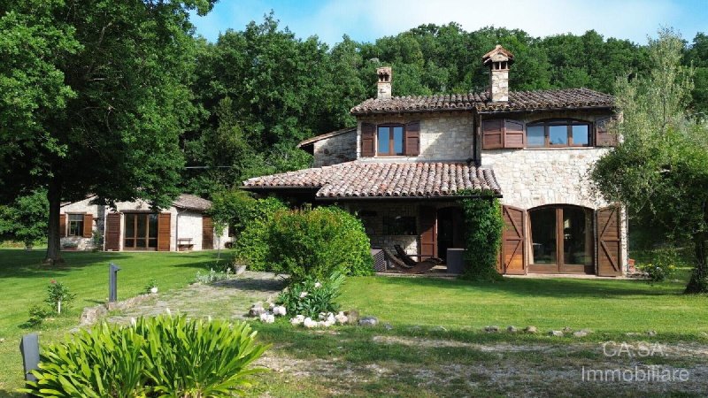 Klein huisje op het platteland in Monte Castello di Vibio
