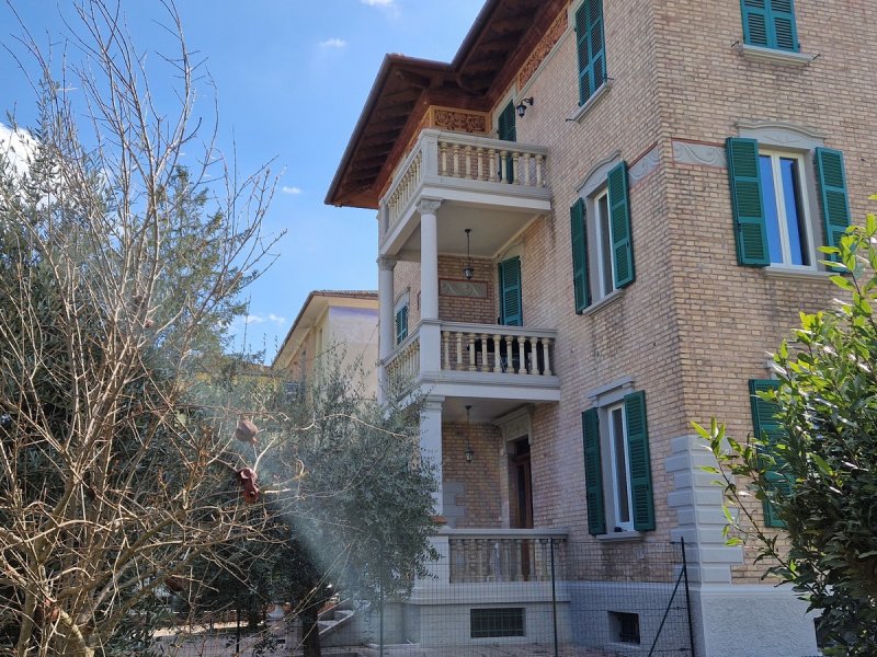 Villa i Santa Vittoria in Matenano