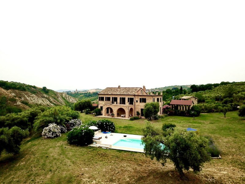 Huis op het platteland in Appignano del Tronto