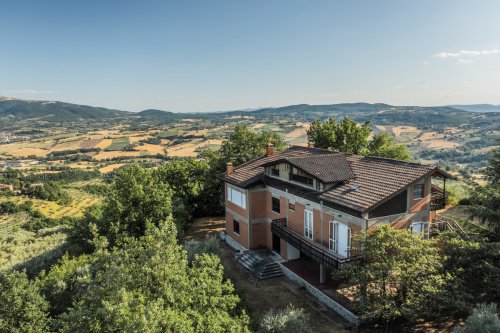 Особняк из двух квартир в Гуальдо-Каттанео