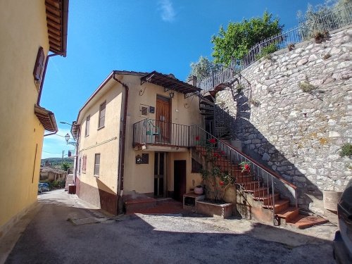 瓜尔多卡塔内奥排楼