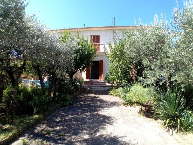 Casa semi-independiente en Giano dell'Umbria