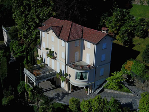 Villa in Meina