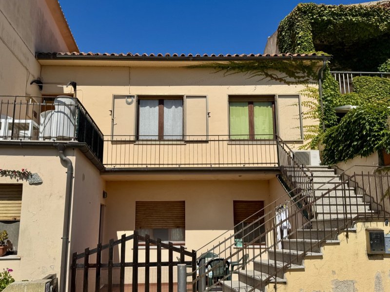 圣特雷莎-加卢拉公寓