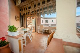 圣特雷莎-加卢拉公寓