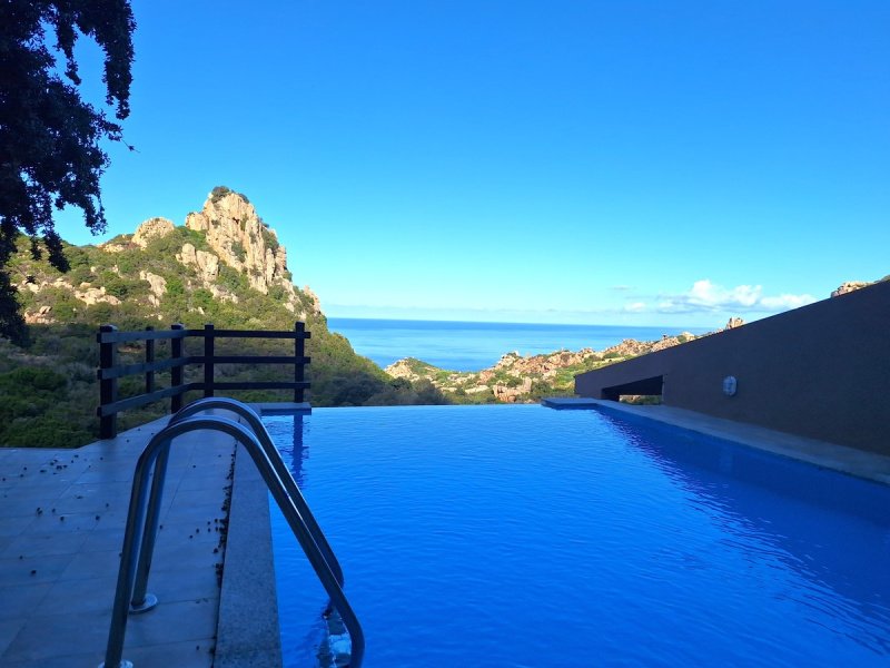 Moradia em Trinità d'Agultu e Vignola