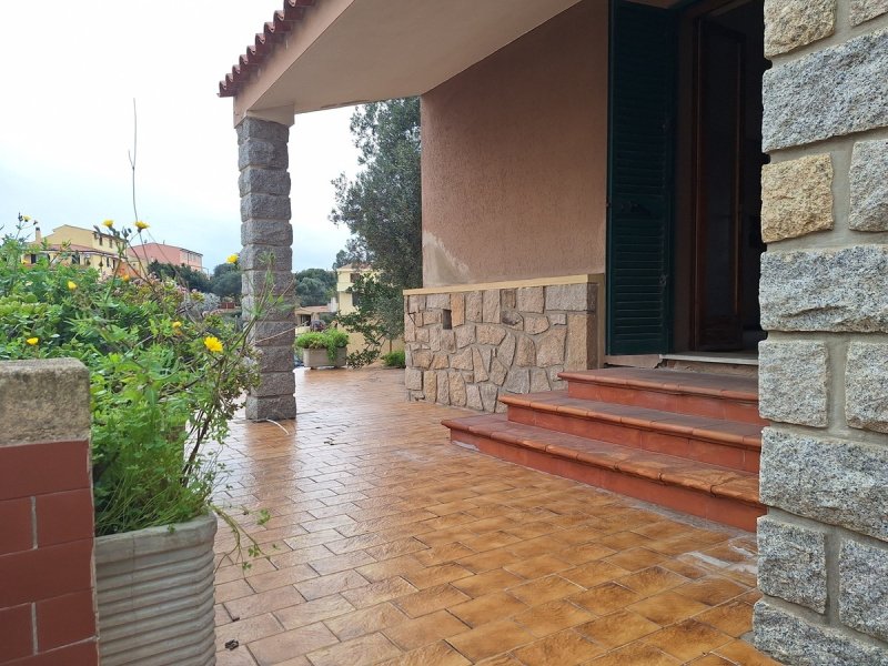 Casa indipendente a La Maddalena