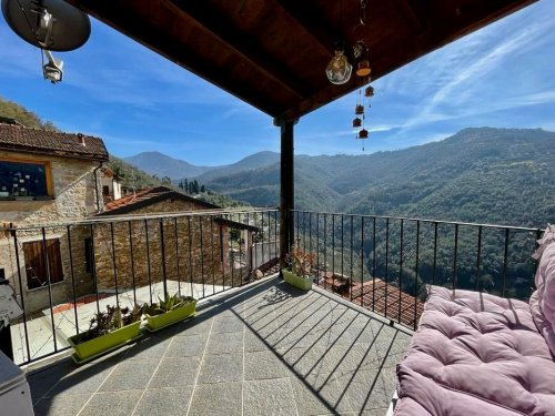 Apartment in Apricale