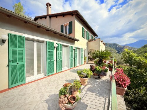 Casa independente em Apricale