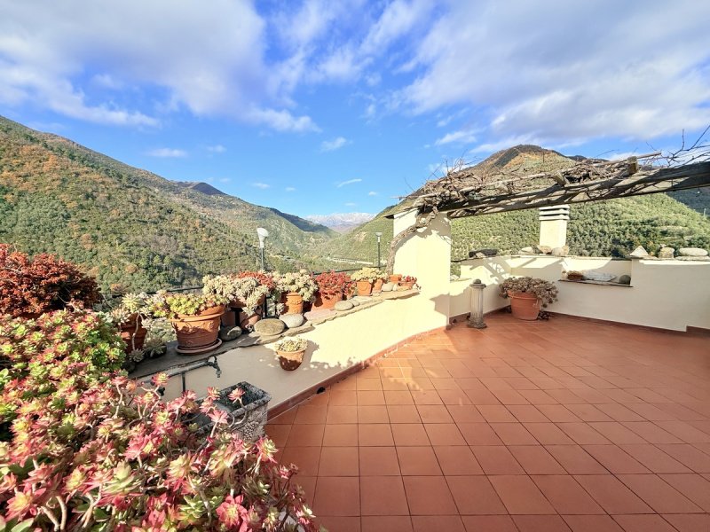 Квартира в Montalto Carpasio