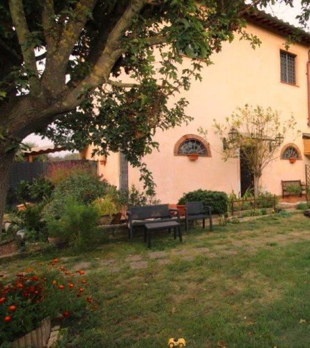 Country house in Crespina Lorenzana