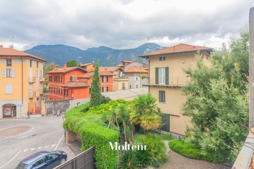 Villa i Mandello del Lario