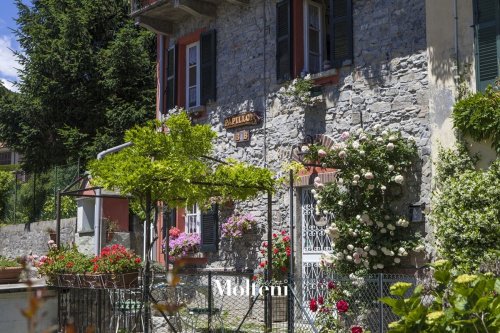 Casa indipendente a Perledo