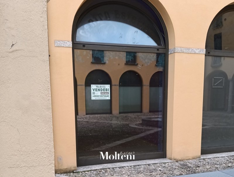 Zakelijk onroerend goed in Lecco