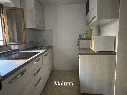 曼代洛-德尔拉里奥公寓