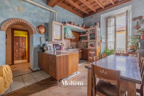 Half-vrijstaande woning in Mandello del Lario