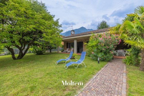 Villa a Mandello del Lario