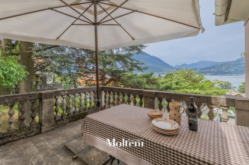 Villa in Perledo