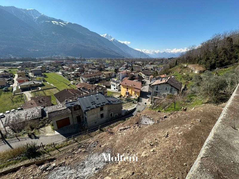 Terrain à bâtir à Traona
