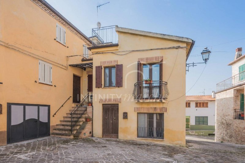 Vrijstaande woning in Ponzano di Fermo