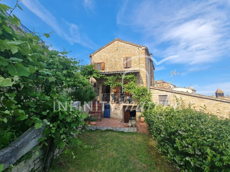 Detached house in Monte San Martino