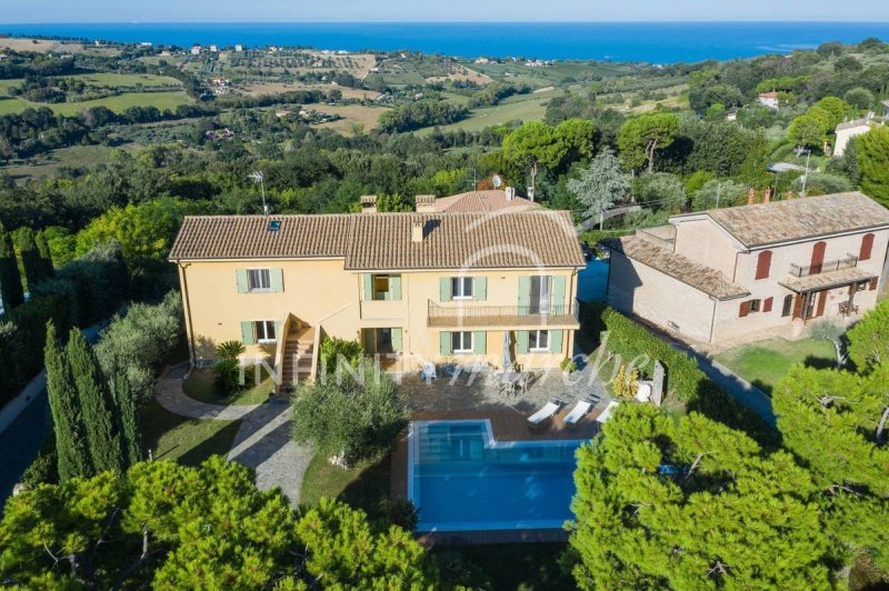 Villa à Civitanova Marche