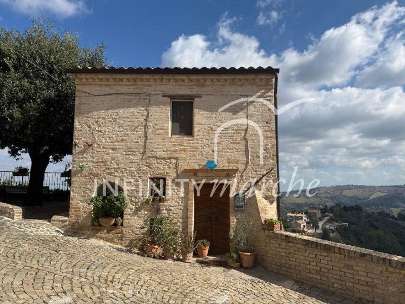 Особняк в Петритоли