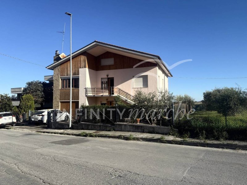 Casa independente em Cupramontana